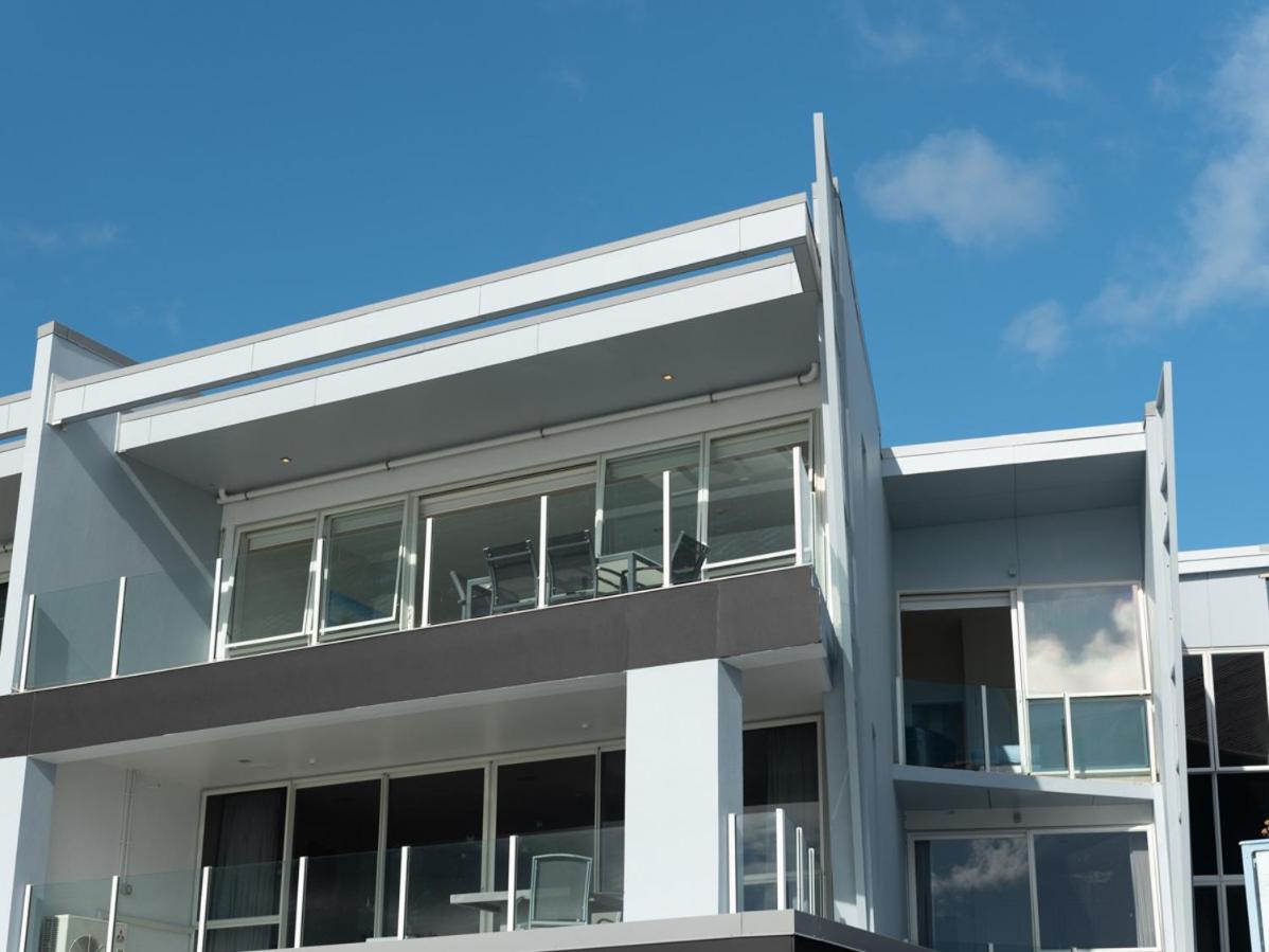 Sail Away - Waterfront Paihia Holiday Apartment Buitenkant foto
